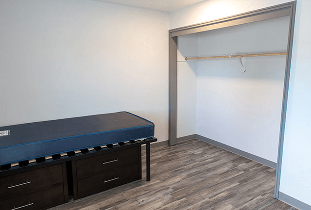 lloyd street apartment bedroom