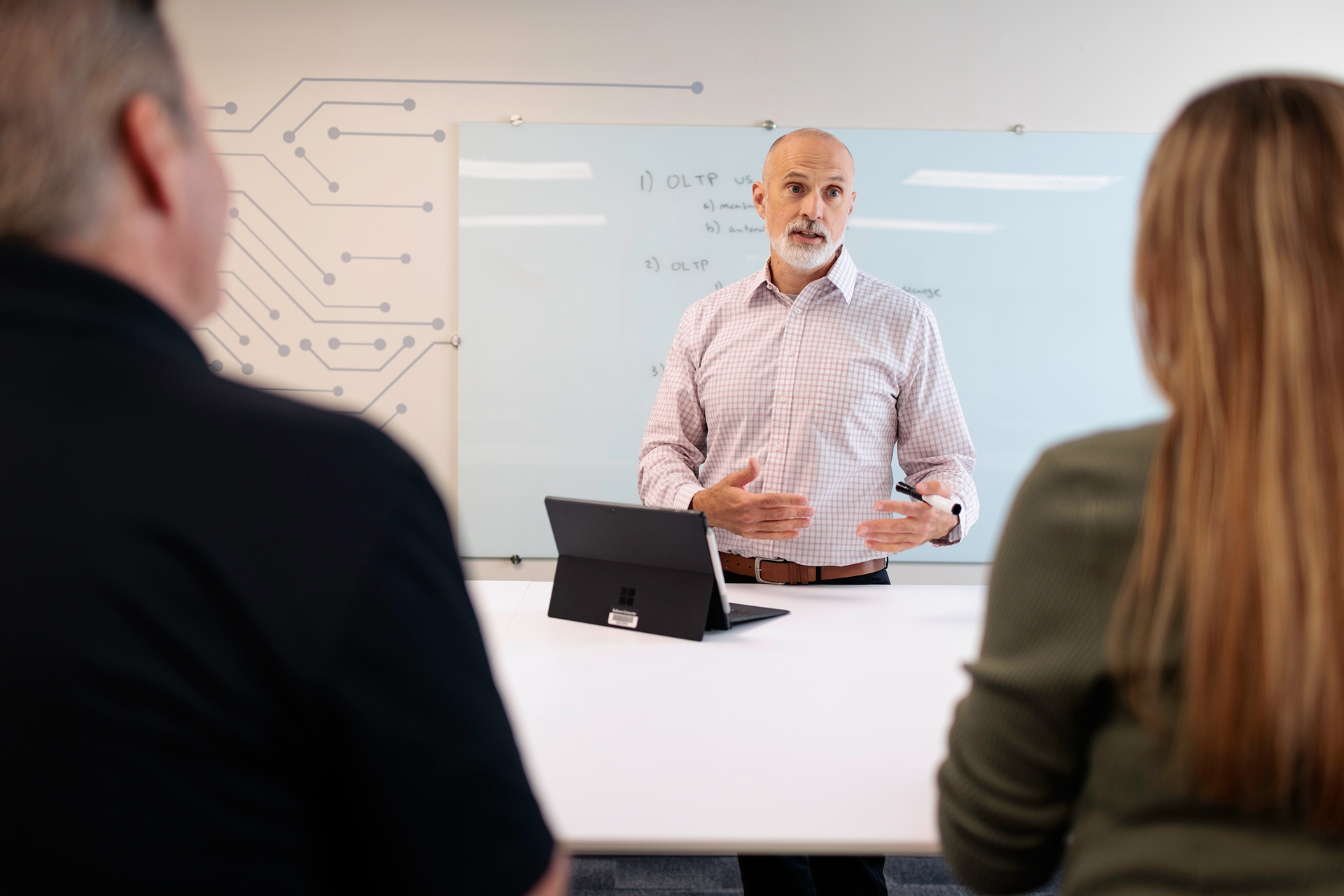 faculty teaching class